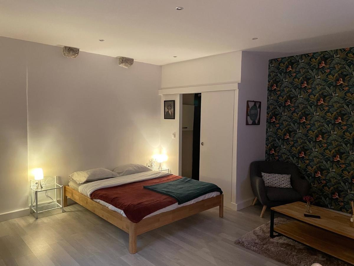 Le Relais Du Petit Lion Lägenhet Blois Exteriör bild