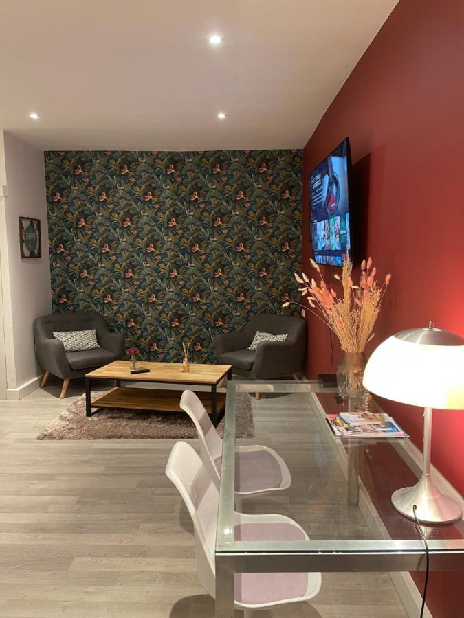 Le Relais Du Petit Lion Lägenhet Blois Exteriör bild