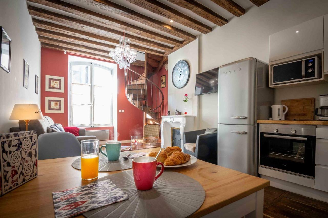 Le Relais Du Petit Lion Lägenhet Blois Exteriör bild