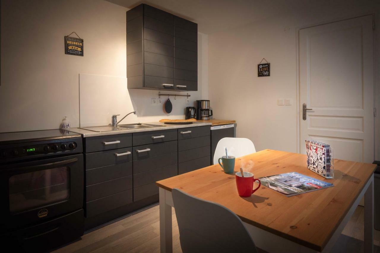 Le Relais Du Petit Lion Lägenhet Blois Exteriör bild